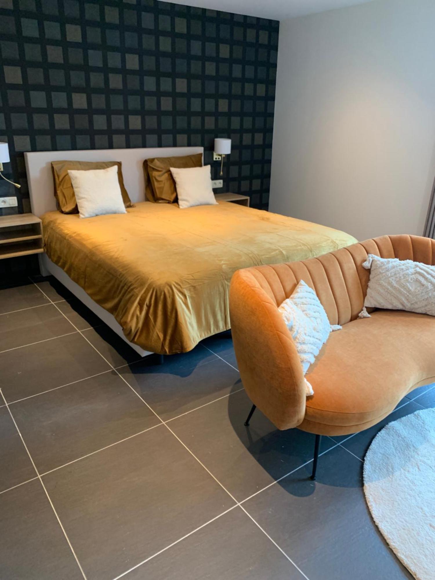 Q Guesthouse Herzele Bagian luar foto