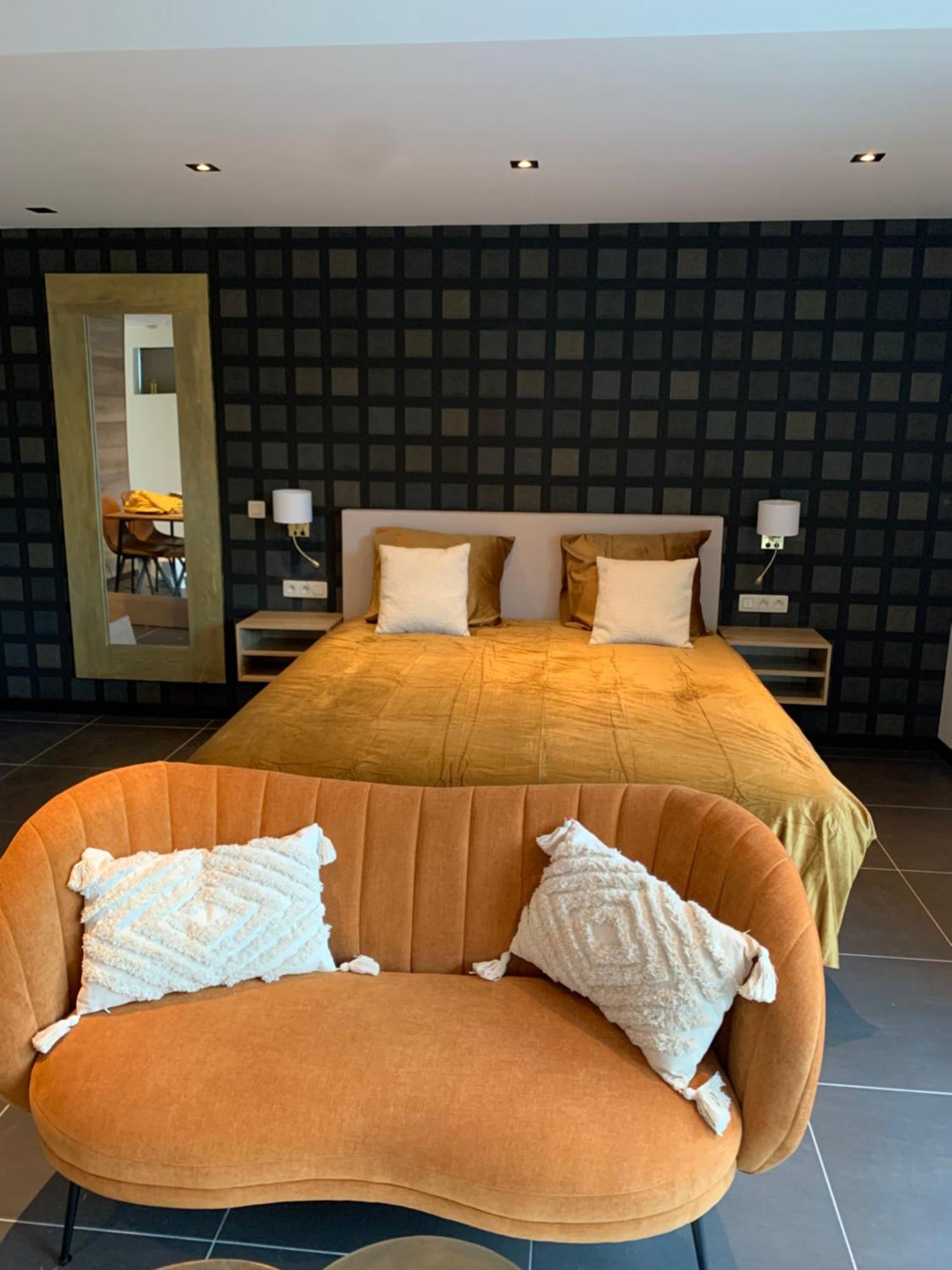 Q Guesthouse Herzele Bagian luar foto